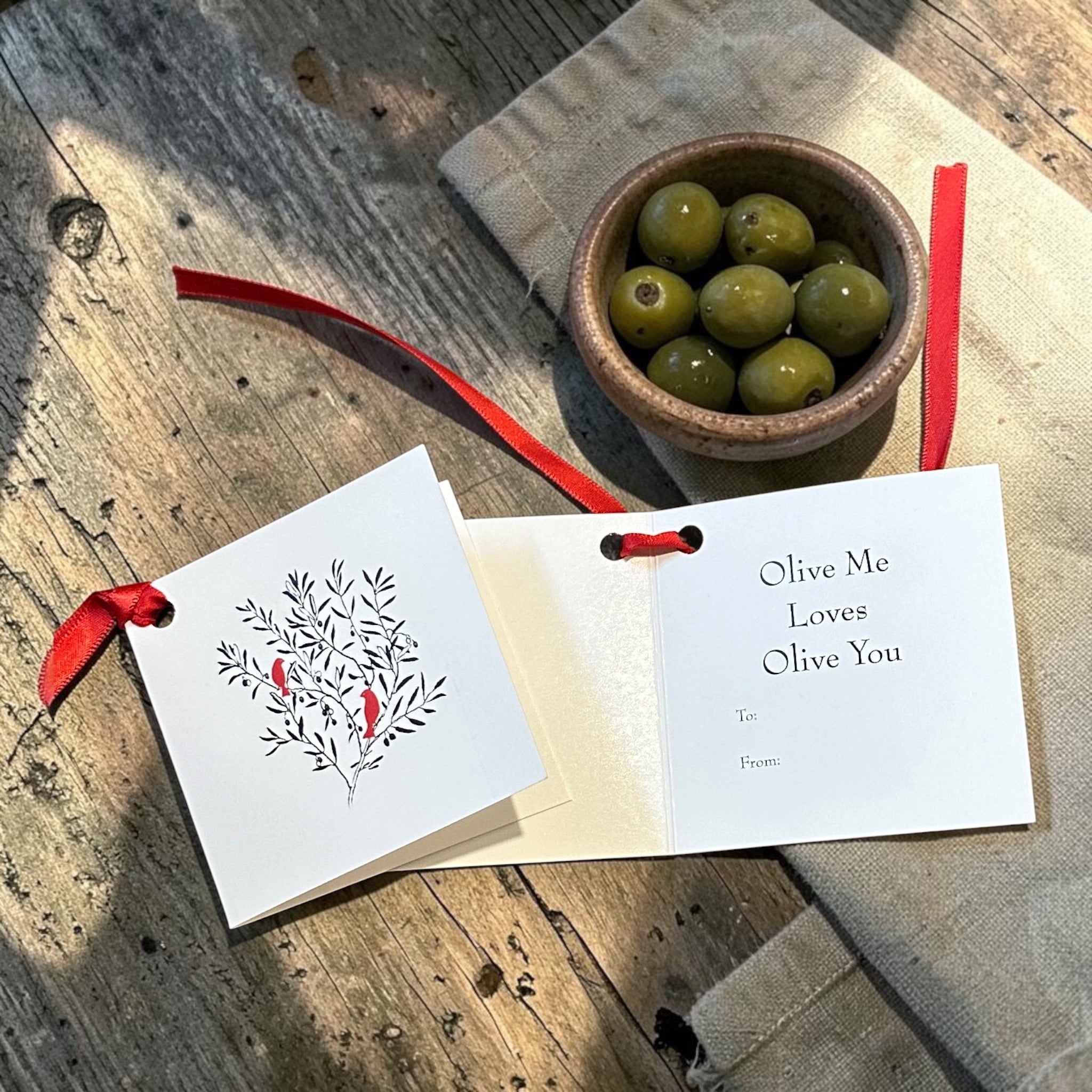 T•L 'Olive Me' Gift Tag