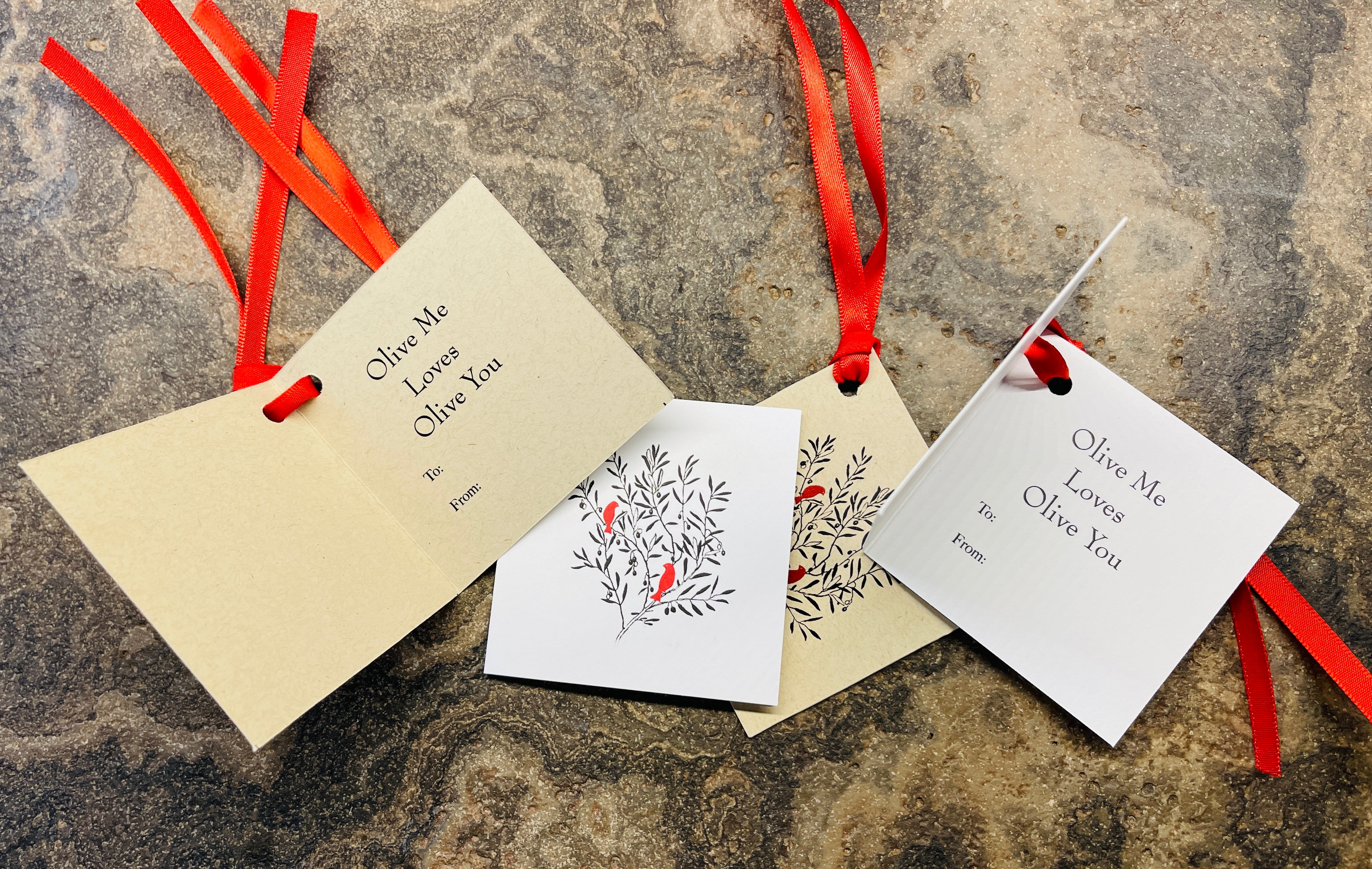 T•L 'Olive Me' Gift Tag